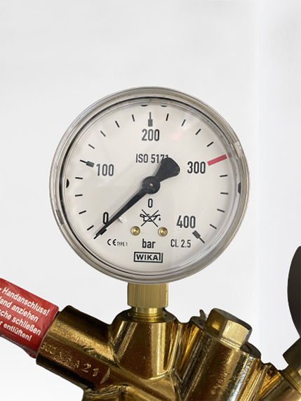 Flaschendruckminderer CO2/Argon 300 bar 0–30 l/min einstufig