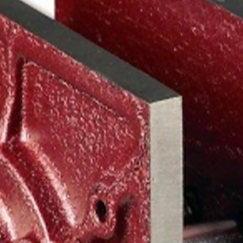 Montageschraubstock mit Klemmspindel 15 cm Montageschraubstock mit Klemmspindel 15 cm